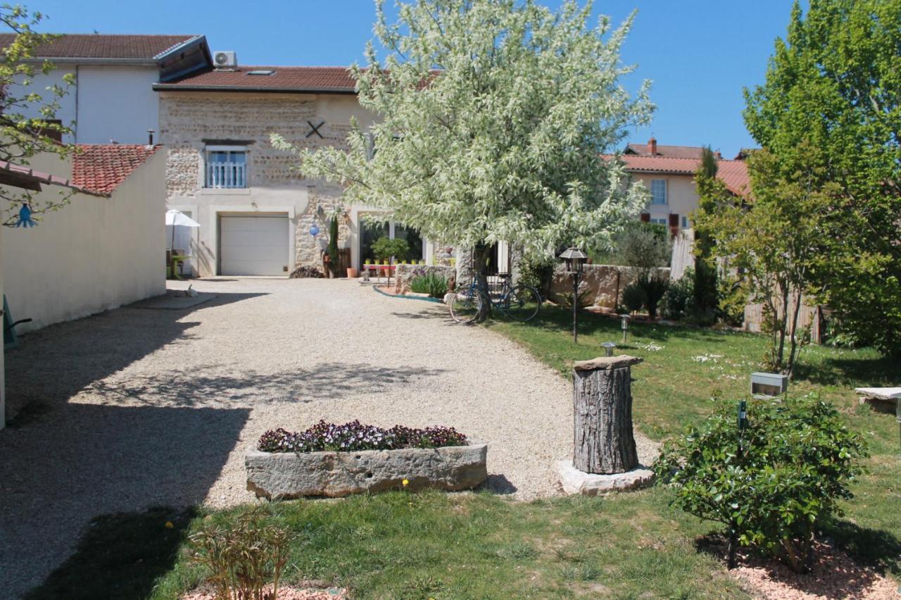 Les Trois Maisons Druillat Esterno foto